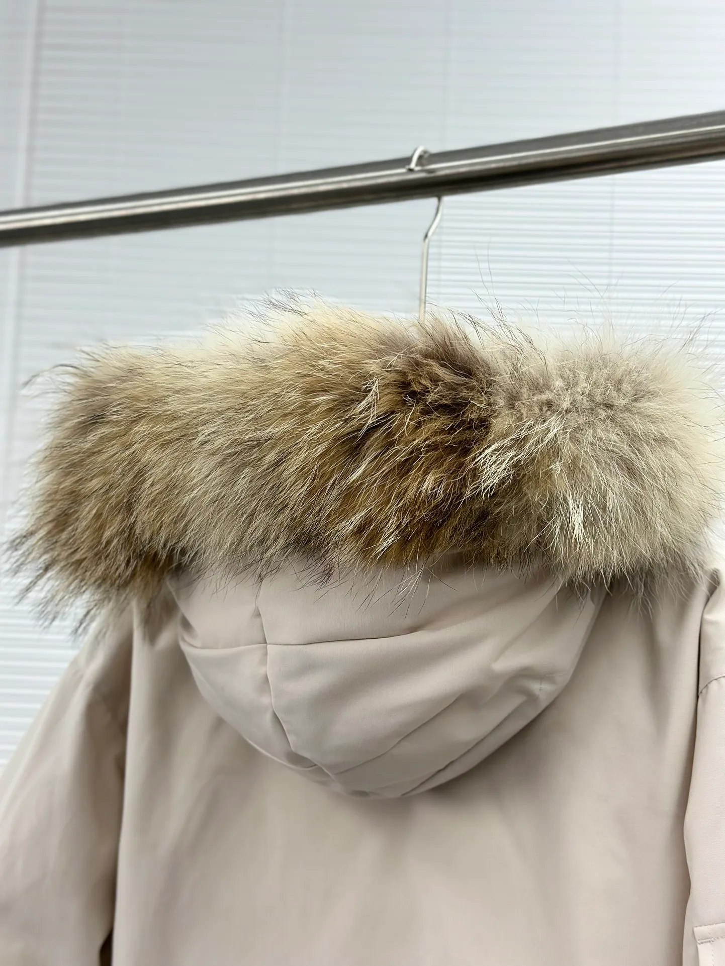P680 𝗖𝗮𝗻𝗮𝗱𝗮 𝗚𝗼𝘀𝗲 / 🇨🇦 Canada Goose New Version 08 Down Jacket - Off-White